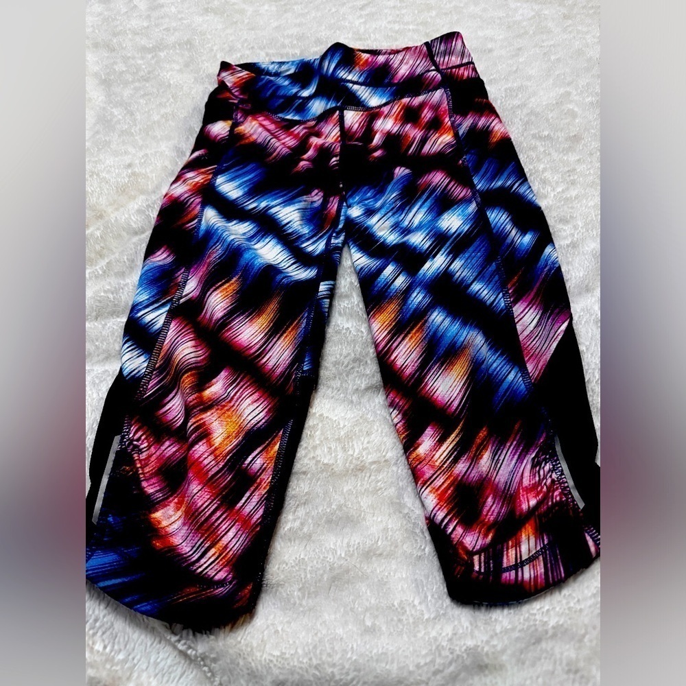 Athleta Multi-Color Capri Workout Pants size XS